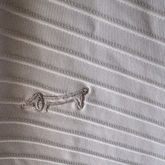 Women's Sleeveless Collared Top - Light Gray - Picture 3 of 5